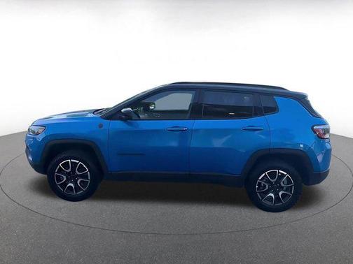 Hydro Blue Pearlcoat 2025 Jeep Compass Trailhawk