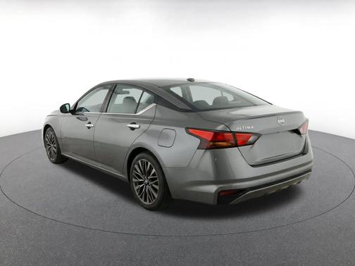 Gun Metallic 2025 Nissan Altima SV