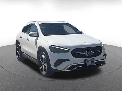 Polar White 2025 Mercedes-Benz GLA 250 4MATIC