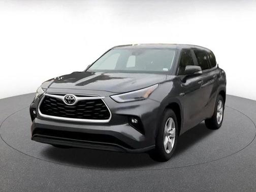 2025 Toyota Highlander LE