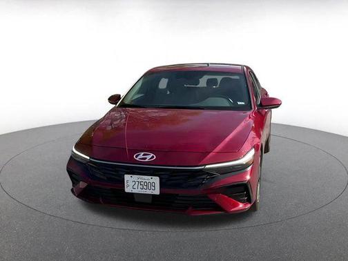 2025 Hyundai ELANTRA SEL