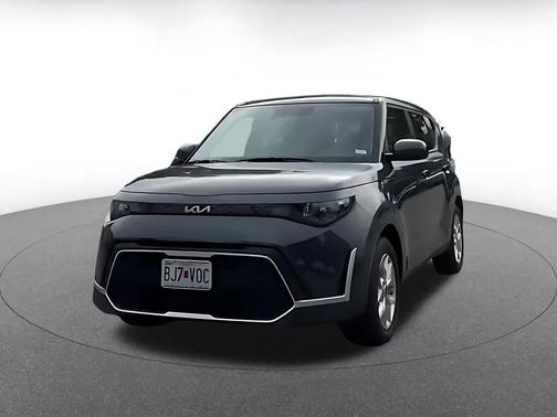 Gravity Gray 2025 Kia Soul LX