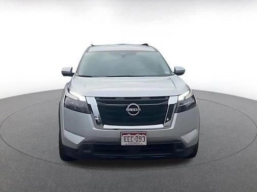 Brilliant Silver Metallic 2025 Nissan Pathfinder SV 4WD