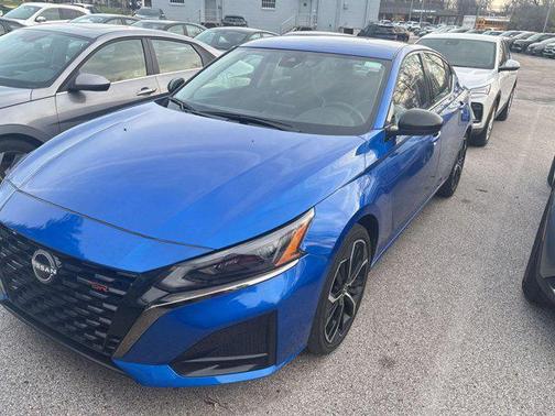 2025 Nissan Altima SR FWD