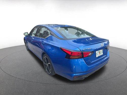 2025 Nissan Altima SR FWD