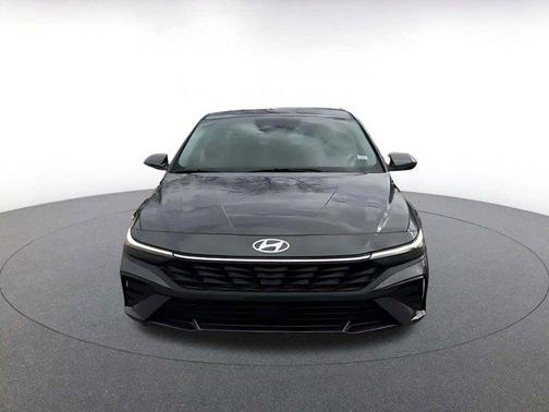 2025 Hyundai ELANTRA HEV Limited