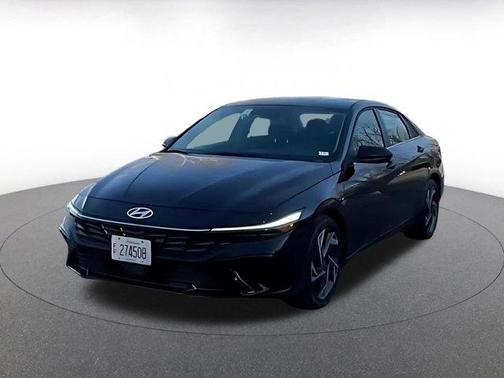 2025 Hyundai ELANTRA SEL