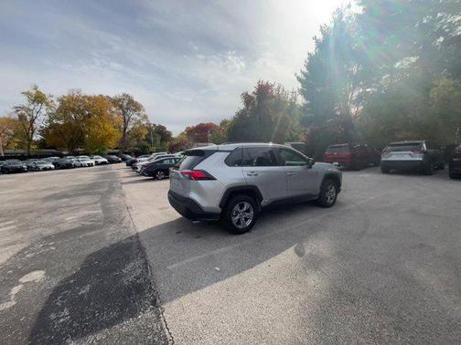 2025 Toyota RAV4 Hybrid LE