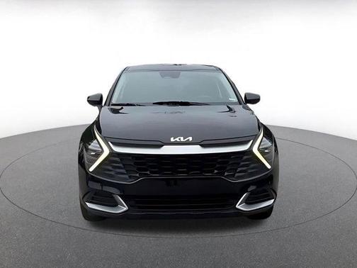 Ebony Black 2025 Kia Sportage LX