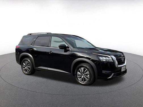 2025 Nissan Pathfinder SV 4WD