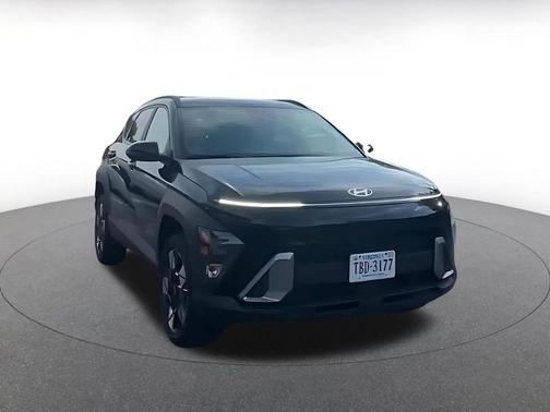 Abyss Black Pearl 2025 Hyundai KONA SEL
