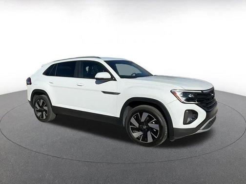 2025 Volkswagen Atlas Cross Sport 2.0T SE w/Technology 4MOTION