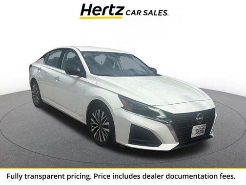 Glacier White 2025 Nissan Altima SV FWD