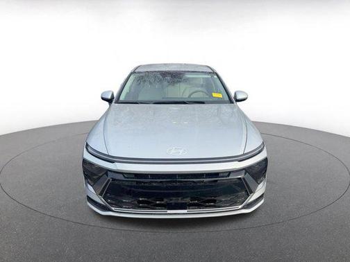 Aero Silver 2025 Hyundai SONATA SEL