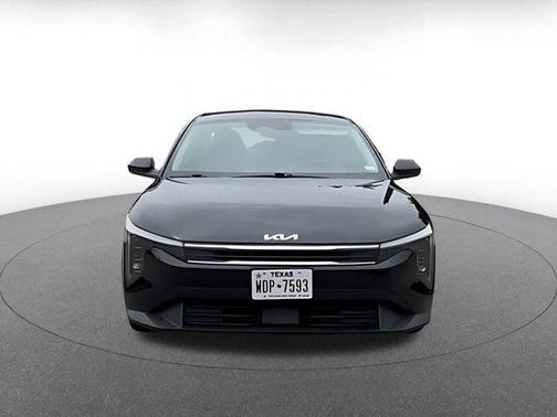Aurora Black Pearl 2025 Kia K4 LXS