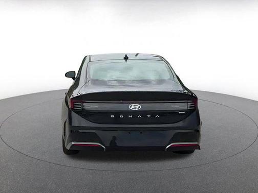 2024 Hyundai SONATA Hybrid SE
