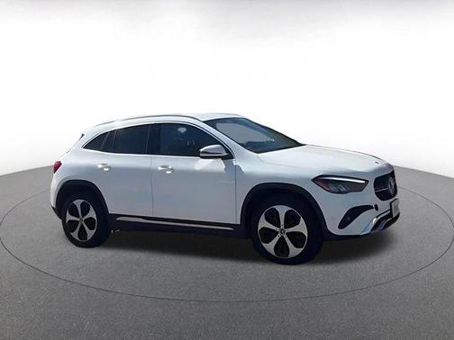 Polar White 2025 Mercedes-Benz GLA 250 4MATIC