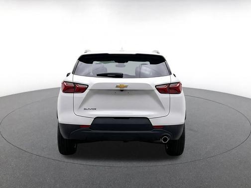 Summit White 2025 Chevrolet Blazer 2LT