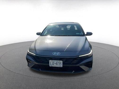 2025 Hyundai ELANTRA HEV Limited