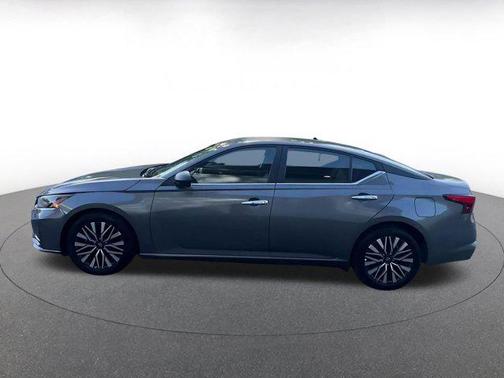 Gun Metallic 2025 Nissan Altima SV FWD