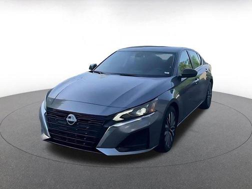 Gun Metallic 2025 Nissan Altima SV FWD