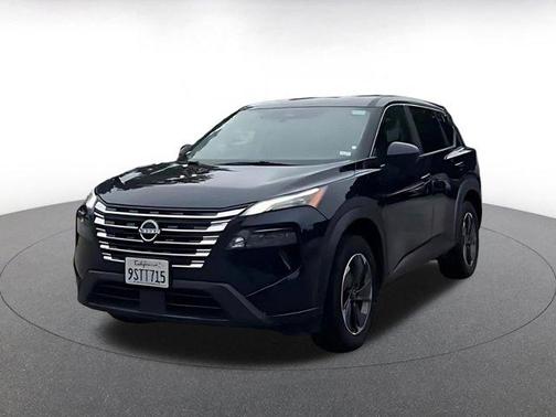 Deep Ocean Blue Pearl 2025 Nissan Rogue SV
