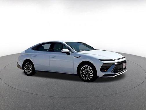 2025 Hyundai SONATA Hybrid SE