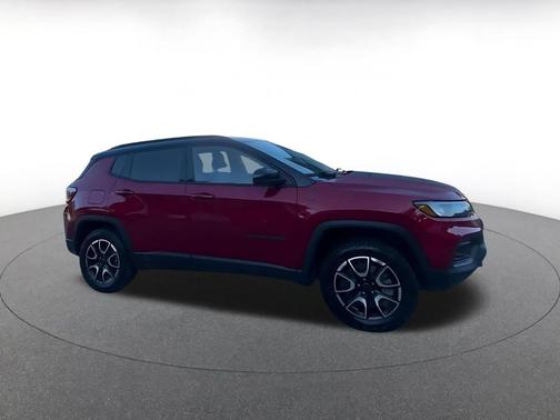 Red Hot Pearlcoat 2025 Jeep Compass Trailhawk