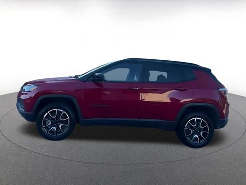 Red Hot Pearlcoat 2025 Jeep Compass Trailhawk