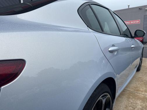 Moonlight Gray Metallic 2023 Alfa Romeo Giulia Ti