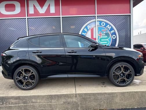 2025 Alfa Romeo Tonale Intensa EAWD