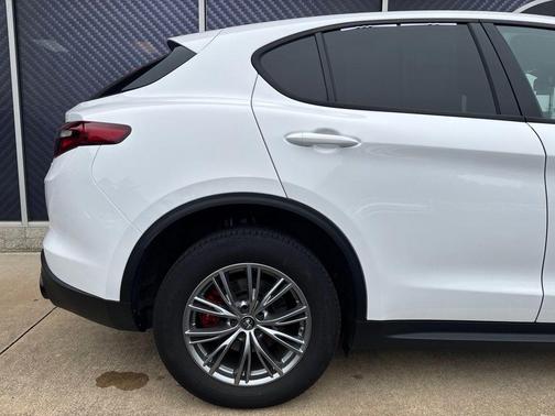 Alfa White 2023 Alfa Romeo Stelvio Sprint AWD