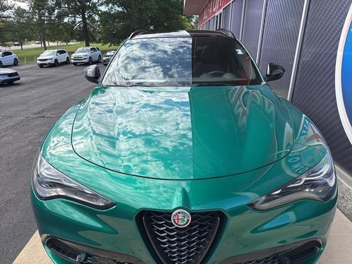 2025 Alfa Romeo Stelvio Sprint AWD