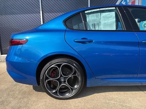 2022 Alfa Romeo Giulia Veloce