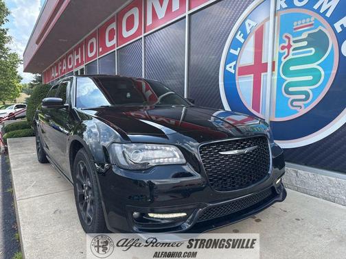 2018 Chrysler 300 S