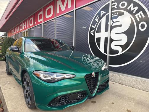 2025 Alfa Romeo Giulia Intensa AWD