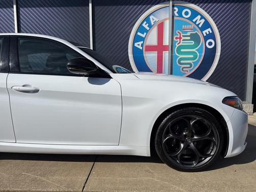 2019 Alfa Romeo Giulia Ti Sport