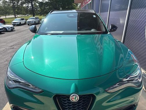 2025 Alfa Romeo Stelvio Sprint AWD