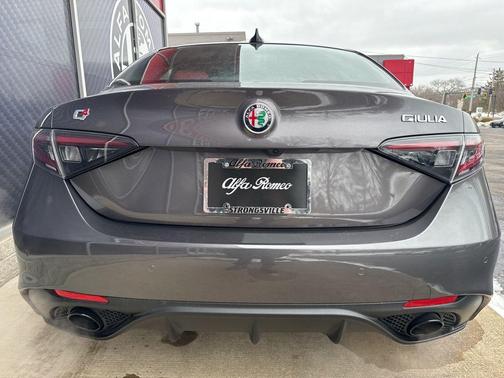 2025 Alfa Romeo Giulia AWD