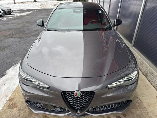 2025 Alfa Romeo Giulia AWD