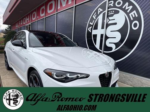 2025 Alfa Romeo Giulia AWD