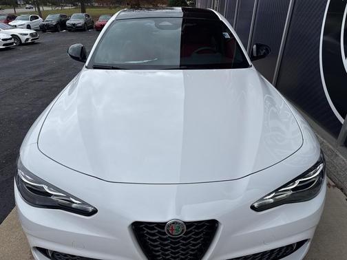 2025 Alfa Romeo Giulia AWD