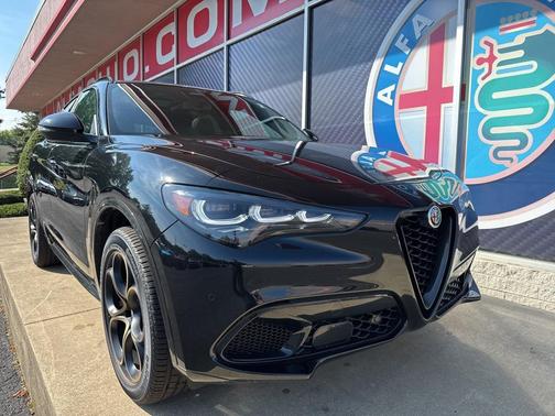 2025 Alfa Romeo Stelvio Sprint AWD