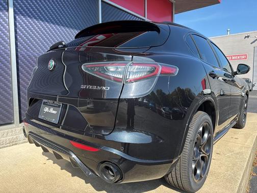 2025 Alfa Romeo Stelvio Sprint AWD