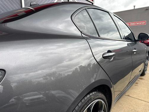 Vesuvio Gray Metallic 2024 Alfa Romeo Giulia Veloce AWD