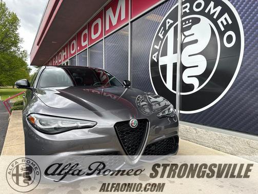 Vesuvio Gray Metallic 2024 Alfa Romeo Giulia Veloce AWD