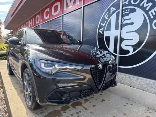 2025 Alfa Romeo Stelvio Sprint AWD