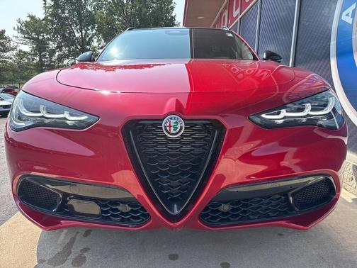 2025 Alfa Romeo Stelvio Sprint AWD