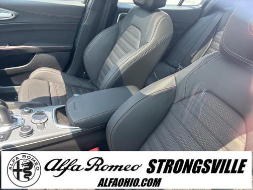 2025 Alfa Romeo Giulia Intensa AWD