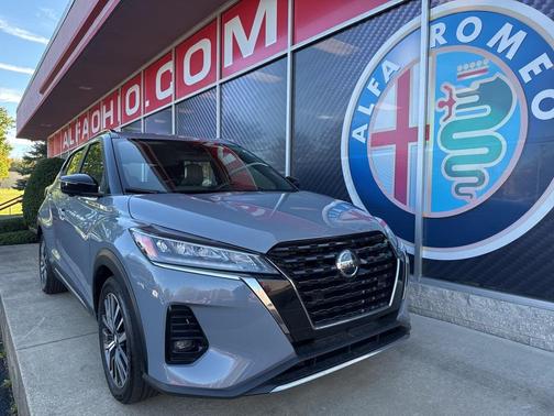 2021 Nissan Kicks SR